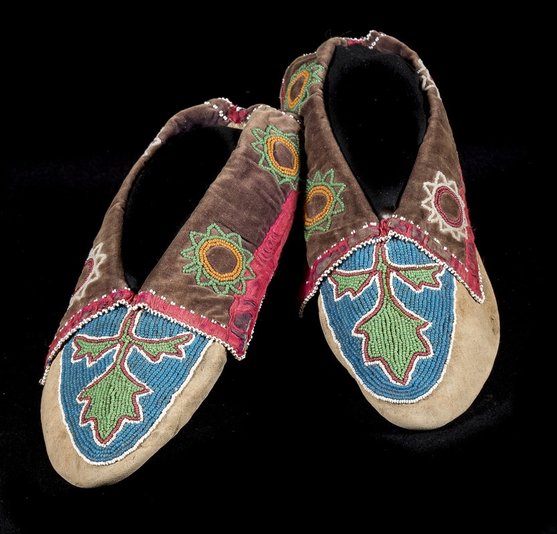Delaware moccasins late 19th Century